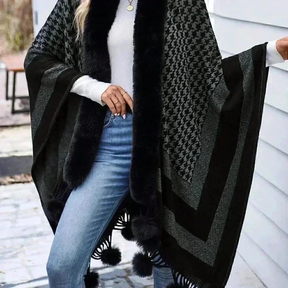 Black Preppy Womens Houndstooth Pattern Pom Pom Decor Fringe Hem Cape Cardigan - Picture 5 of 5